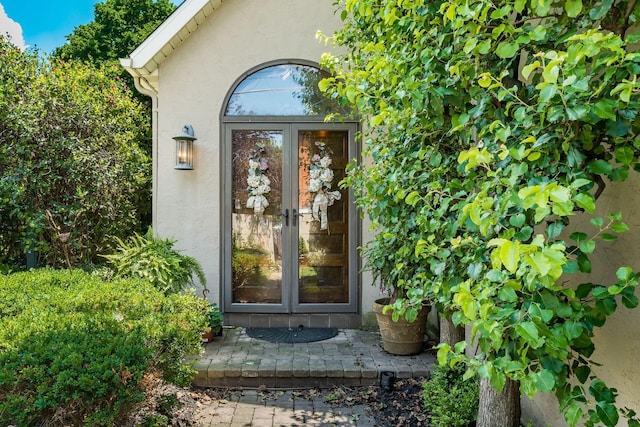 161 Jackson St, Columbus, OH 43206 - entrance to property with stucco siding