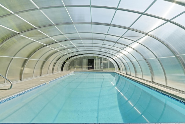 130 Boving Rd, Lancaster, OH 43130 - view of indoor pool