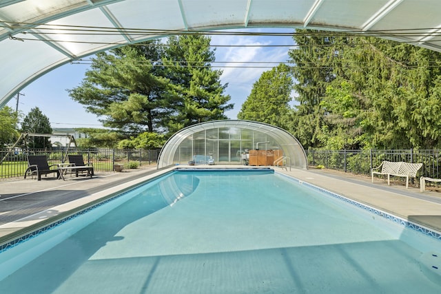 130 Boving Rd, Lancaster, OH 43130 - view of pool