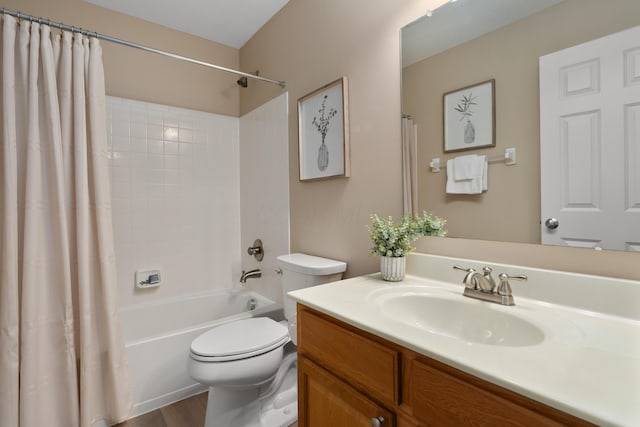 8090 Tree Lake Blvd, Powell, OH 43065 - bathroom with vanity, shower / bath combo, and wood finished floors