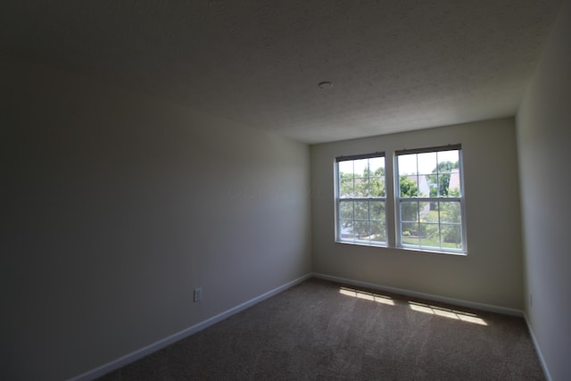 3348 Glasgow Dr, Groveport, OH 43125 - spare room featuring carpet floors