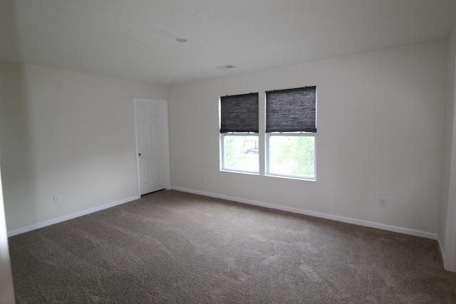 3348 Glasgow Dr, Groveport, OH 43125 - unfurnished room featuring carpet and baseboards
