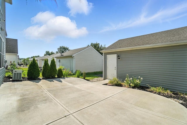 4764 Mattox St Unit 44, Columbus, OH 43228 - view of patio / terrace
