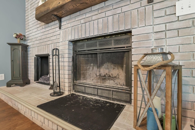 10 Denbigh Dr, Granville, OH 43023 - detailed view of a fireplace