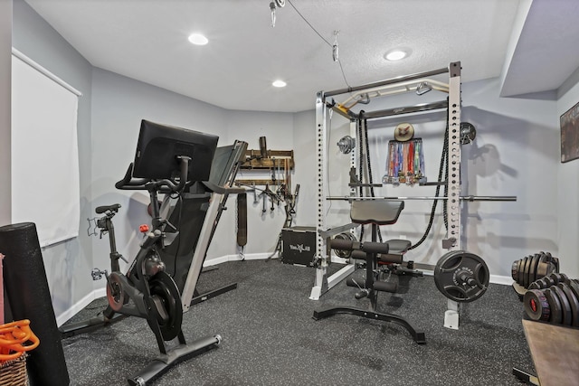 10 Denbigh Dr, Granville, OH 43023 - workout room featuring baseboards and recessed lighting