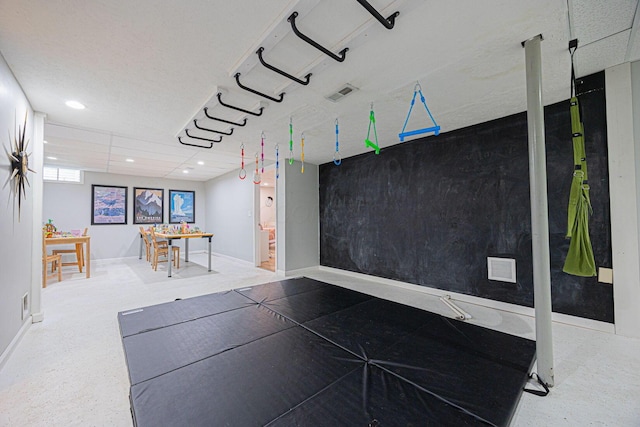 4247 Boulder Creek Dr, Columbus, OH 43230 - common area featuring recessed lighting