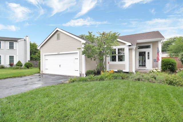 3007 Galen Ct, Hilliard, OH 43026 - view of front of home with driveway, a front lawn, and an attached garage