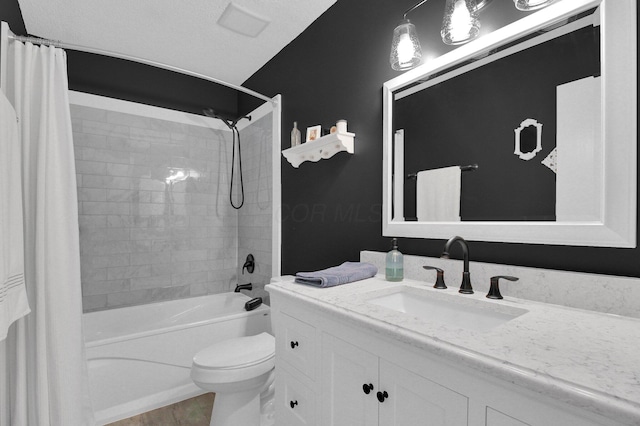 3007 Galen Ct, Hilliard, OH 43026 - full bathroom featuring vanity, shower / bath combination with curtain, and wood finished floors