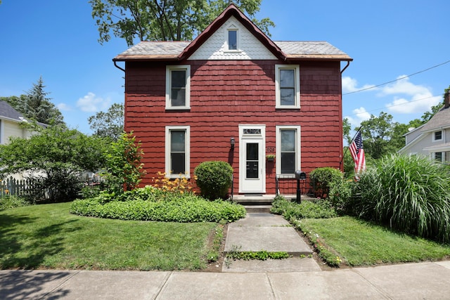 604 Elm St, Groveport, OH 43125 - view of front of property with a front lawn