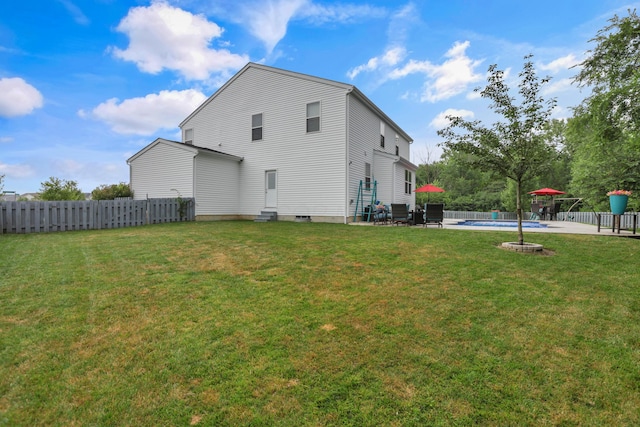 2267 Holiday Valley Dr, Grove City, OH 43123 - back of property featuring a patio area