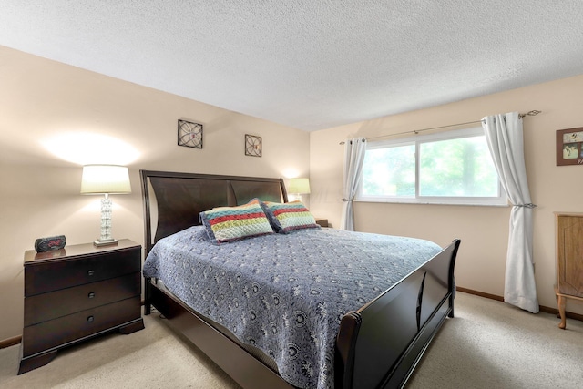 8547 Seabright Dr, Powell, OH 43065 - bedroom with light carpet and a textured ceiling