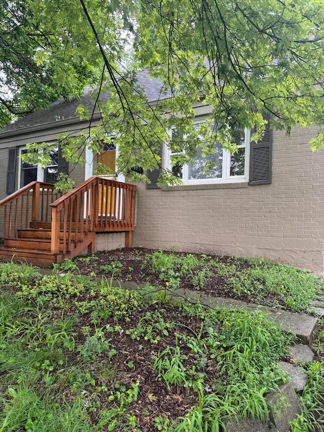 5542 Emerson Ave, Worthington, OH 43085 - rear view of house with brick siding and roof with shingles