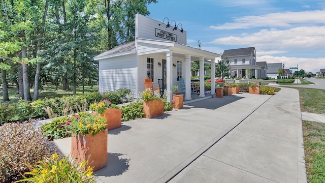 5535 Piatt Rd, Lewis Center, OH 43035 - view of patio / terrace