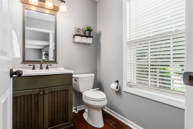 2063 Hayer Ct, Lewis Center, OH 43035 - bathroom featuring wood finished floors and vanity