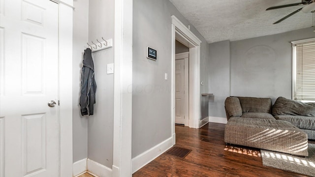 467 Mount Vernon Rd, Newark, OH 43055 - hallway featuring hardwood / wood-style floors and a textured ceiling
