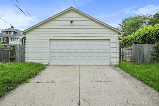 1867 Bryden Rd, Columbus, OH 43205 - view of detached garage