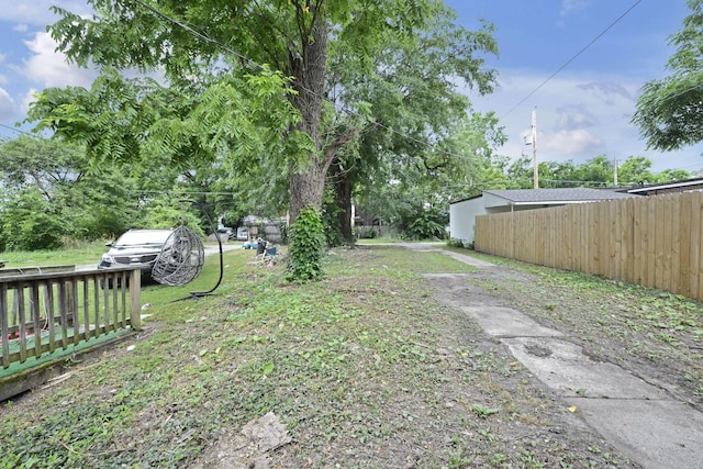 863 Carpenter St, Columbus, OH 43206 - view of yard