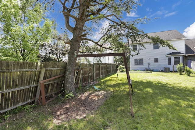 6464 Blackhaw Dr, Reynoldsburg, OH 43068 - view of fenced backyard