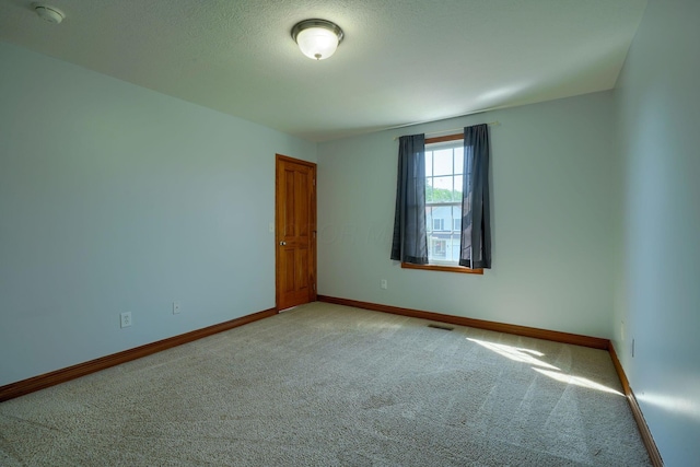 5700 Boucher Dr, Orient, OH 43146 - unfurnished room featuring a smoke detector and carpet flooring