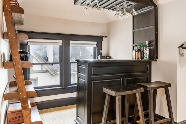 1412 Bryden Rd, Columbus, OH 43205 - view of indoor dry bar