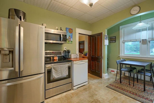216 Washington St, Canal Winchester, OH 43110 - photo 32