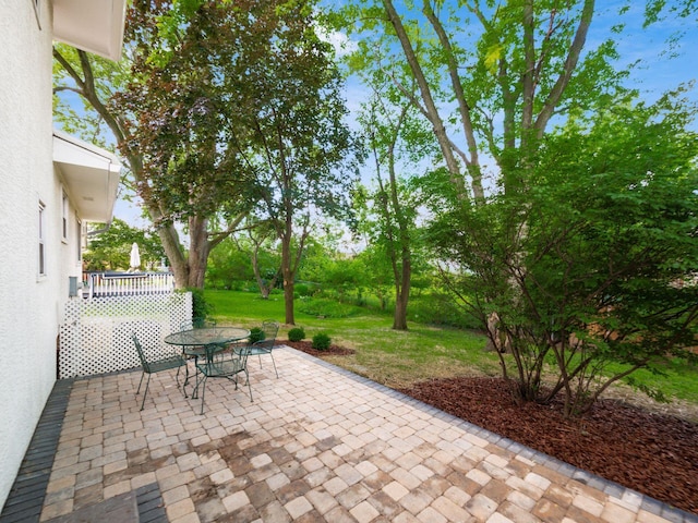 6019 Beechcroft Rd, Columbus, OH 43229 - view of patio featuring outdoor dining space