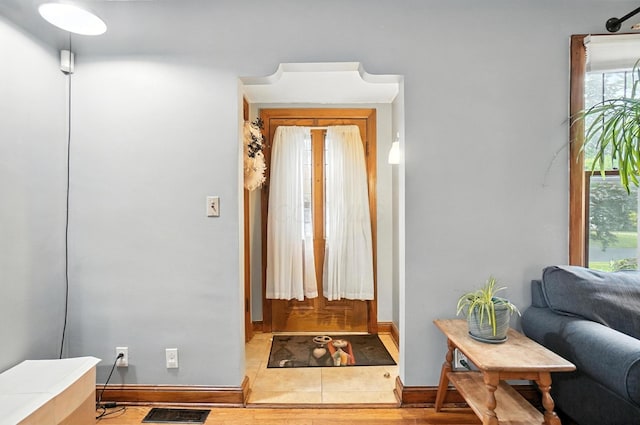 613 Salisbury Rd, Columbus, OH 43204 - hallway featuring wood finished floors and baseboards