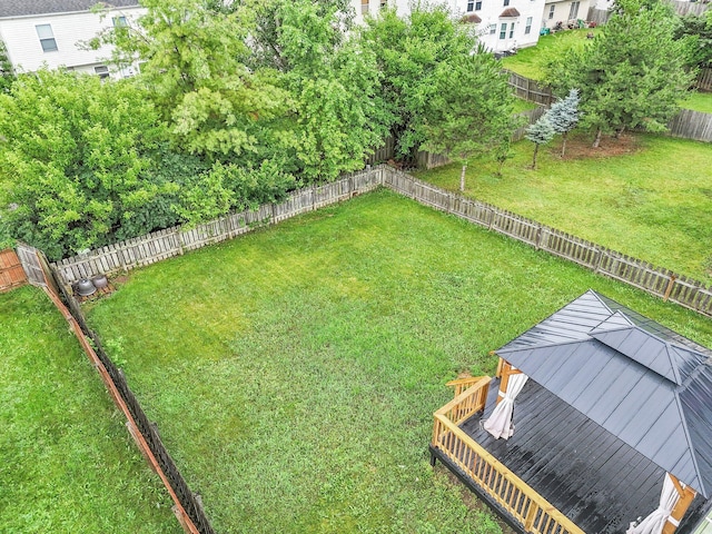 3099 Ambarwent Rd, Reynoldsburg, OH 43068 - fenced backyard with a wooden deck