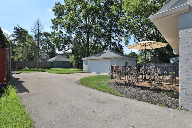 315 S Kellner Rd, Columbus, OH 43209 - view of home's exterior with an outbuilding and a garage
