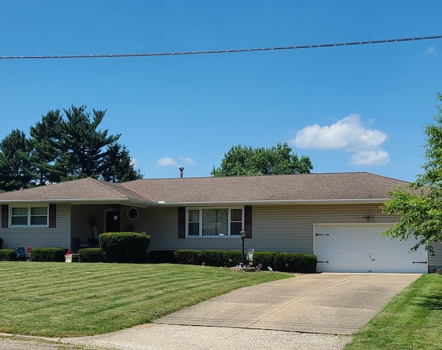 96 Summit St, Newark, OH 43055 - ranch-style house with a garage, a front lawn, and concrete driveway