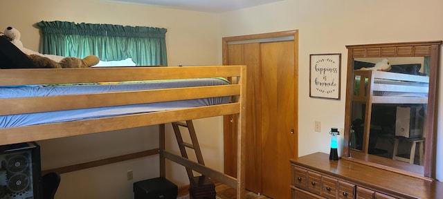 96 Summit St, Newark, OH 43055 - bedroom with wood finished floors