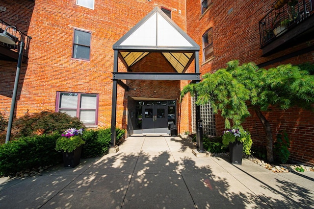 432 E Rich St Unit 3F, Columbus, OH 43215 - entrance to property featuring french doors and brick siding