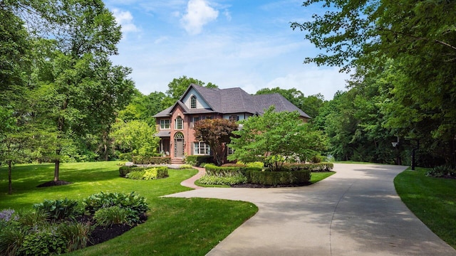 108 Hawks Cove Ct, Granville, OH 43023 - view of front facade featuring a front yard and driveway