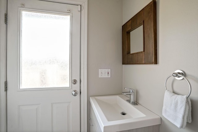 2500 Carriage Rd, Powell, OH 43065 - bathroom with vanity and healthy amount of natural light