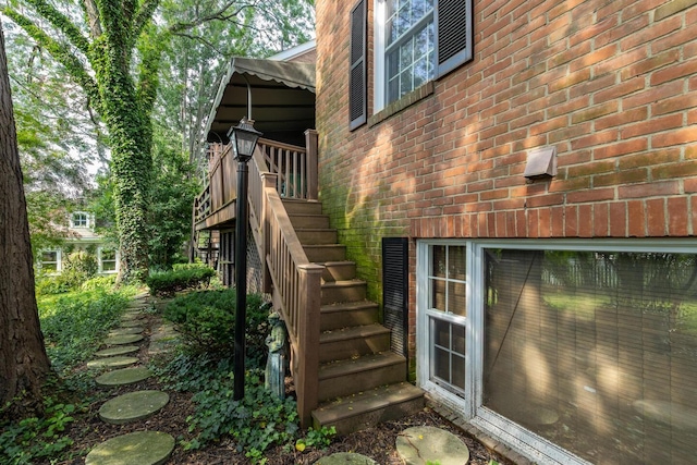 409 N High St, Lancaster, OH 43130 - view of exterior entry with brick siding