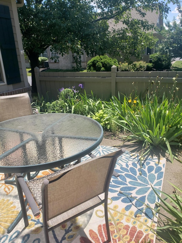 4185 Windsor Bridge Pl, New Albany, OH 43054 - view of patio with outdoor dining space