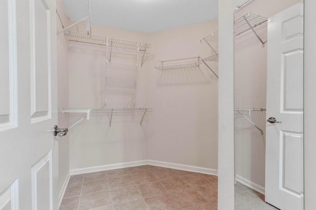 810 Lambton Cir W, Lancaster, OH 43130 - view of spacious closet
