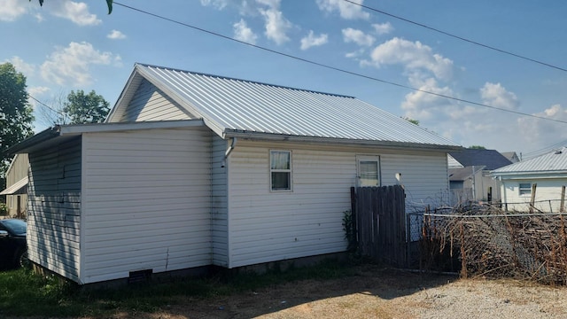 373 Walnut St Rear, Rear, Circleville, OH 43113 - photo 2