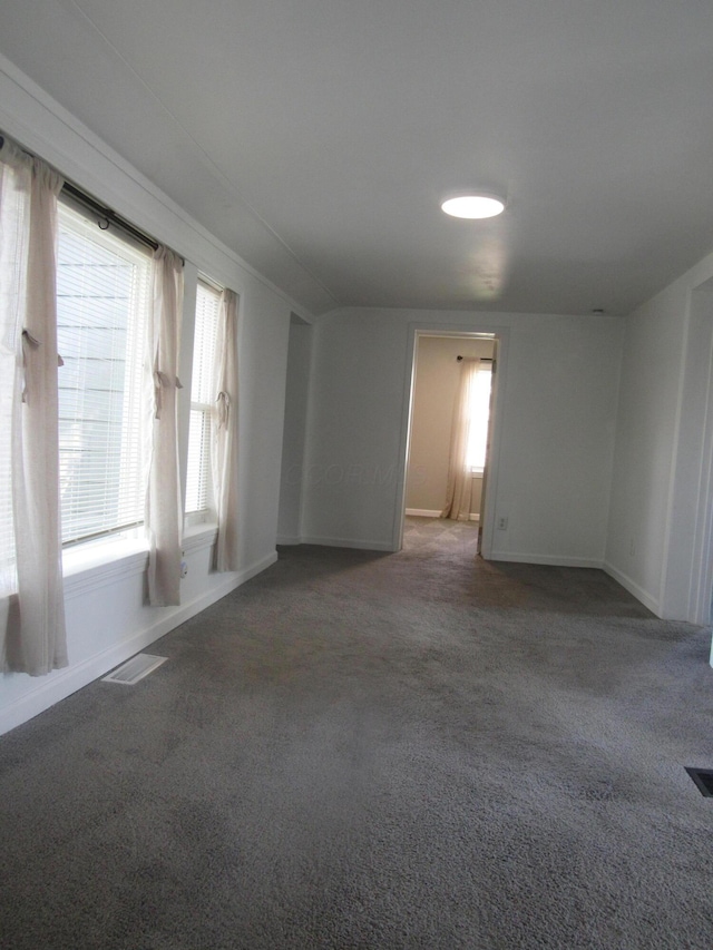 160 Logan St, Circleville, OH 43113 - photo 7