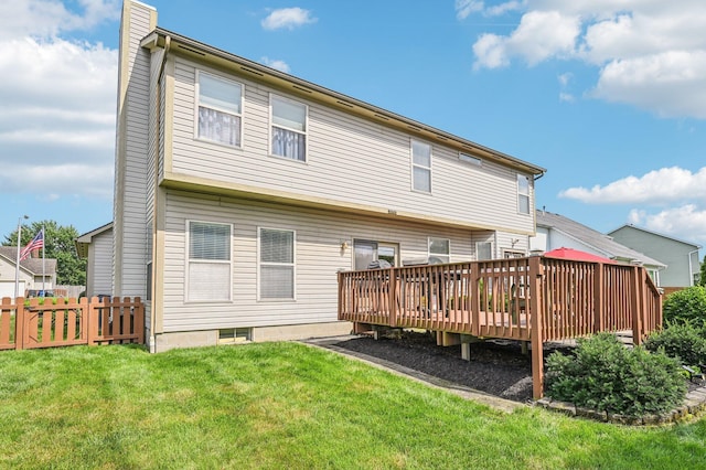 1077 Taylor Mills Dr, Reynoldsburg, OH 43068 - back of property with a wooden deck