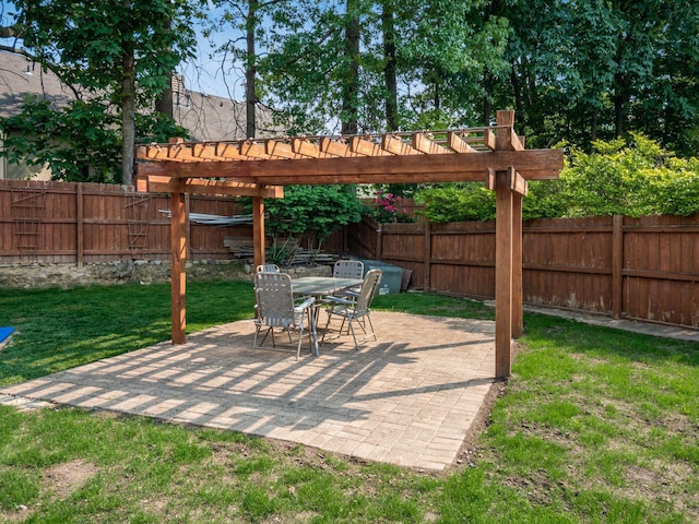824 Lynnfield Dr, Westerville, OH 43081 - fenced backyard with a patio area, outdoor dining area, and a pergola