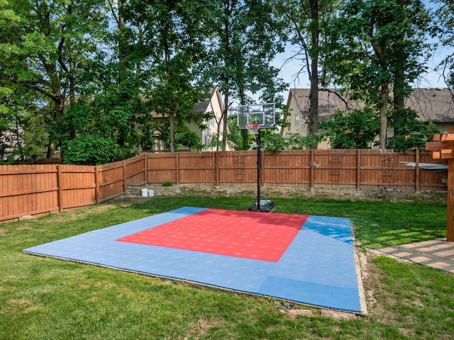 824 Lynnfield Dr, Westerville, OH 43081 - view of basketball court featuring basketball court and a fenced backyard