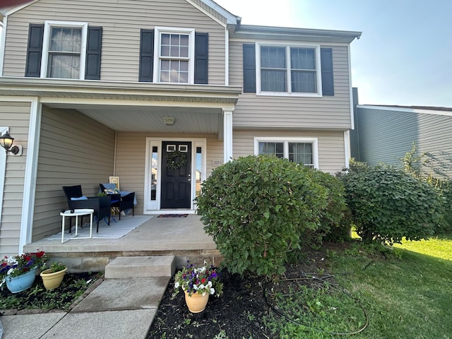 1889 Salt Lick Dr, Lancaster, OH 43130 - traditional-style house featuring covered porch