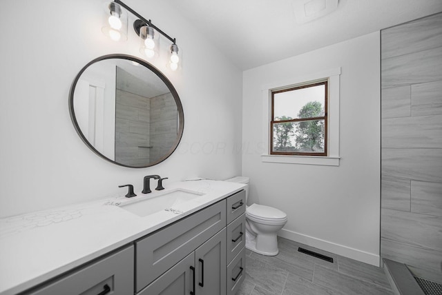 368 Woodview Dr, Chillicothe, OH 45601 - full bath with vanity and a shower