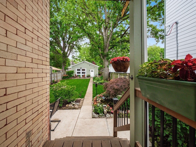624 Oakwood Ave, Columbus, OH 43205 - view of patio / terrace