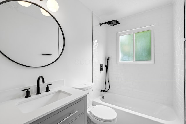 3048 Wallingford Ave, Columbus, OH 43231 - full bath with vanity and shower / bathtub combination