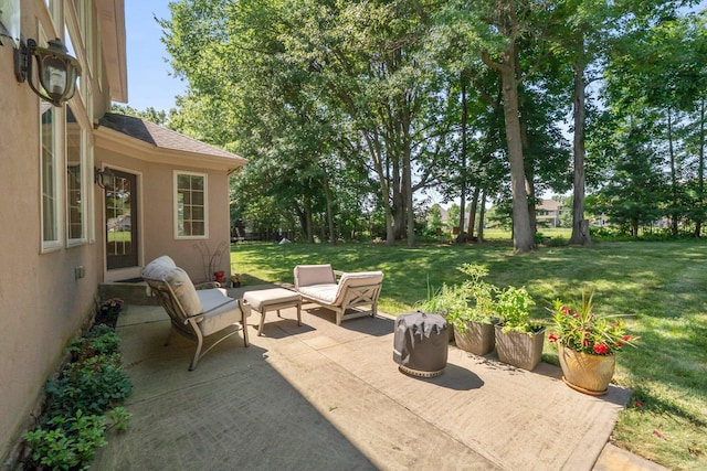 6820 Mahogany Dr, Galena, OH 43021 - view of patio featuring an outdoor living space