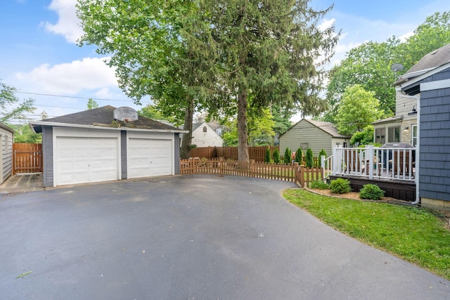 70 N Cassingham Rd, Columbus, OH 43209 - view of detached garage