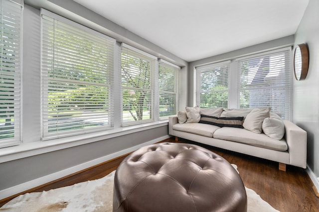 70 N Cassingham Rd, Columbus, OH 43209 - sunroom / solarium featuring wood finished floors and baseboards