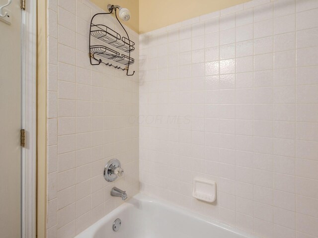 2336 Willowside Ln, Grove City, OH 43123 - photo 20
